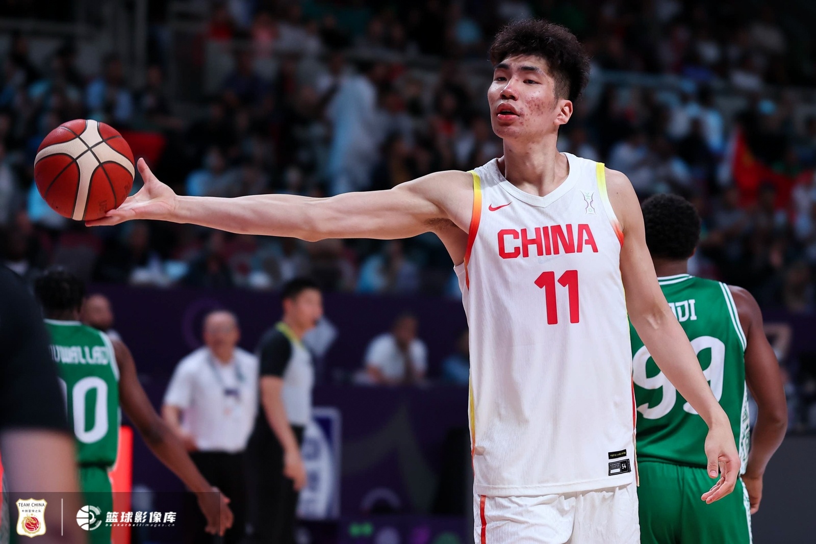 媒体人：不必针对性调整中锋防守问题 进攻场均90多分但其实一般